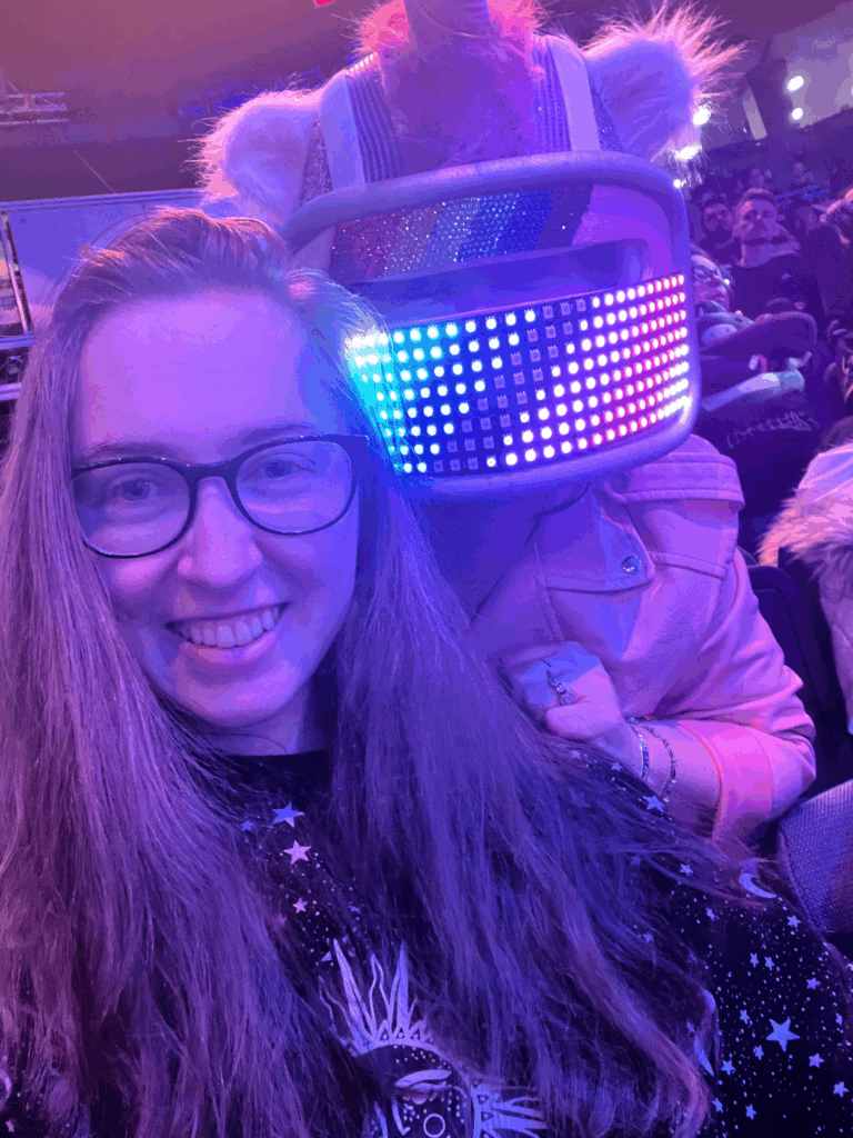visor at event